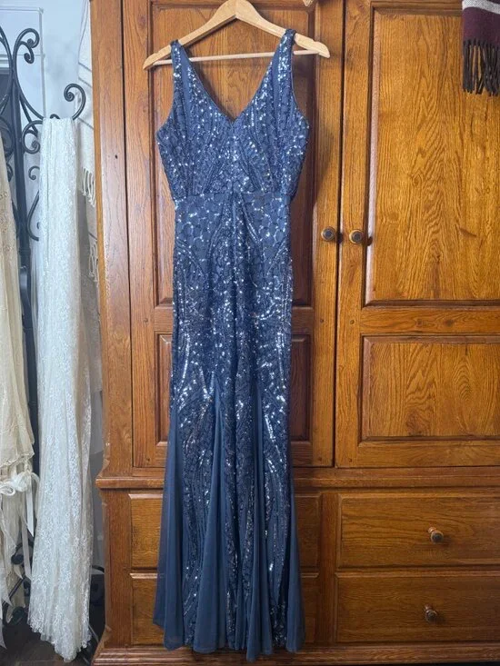 Night Way Collection Elegant Sequin Mother of the Bride Dress – Size 6 – Gray & - Picture 4 of 5